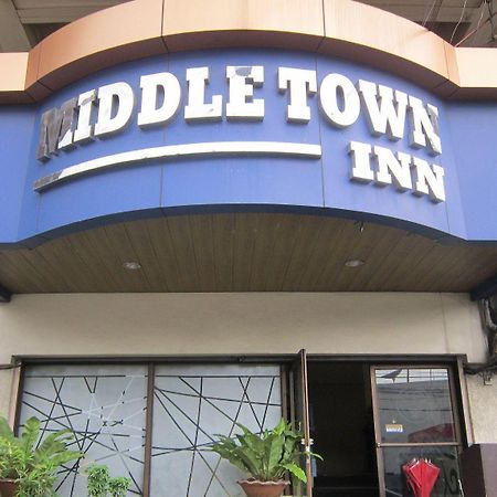 Middle Town Inn Bacolod Exteriör bild