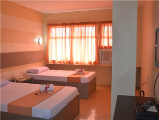 Middle Town Inn Bacolod Exteriör bild